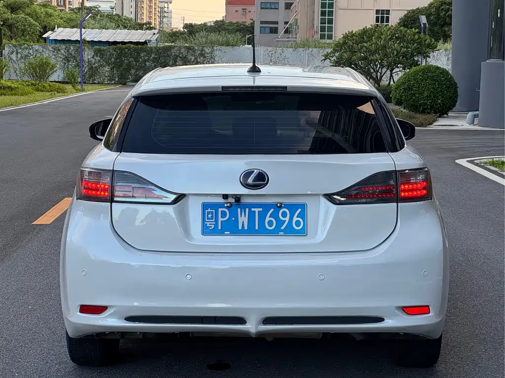 Lexus CT 2012 CT200h Elite