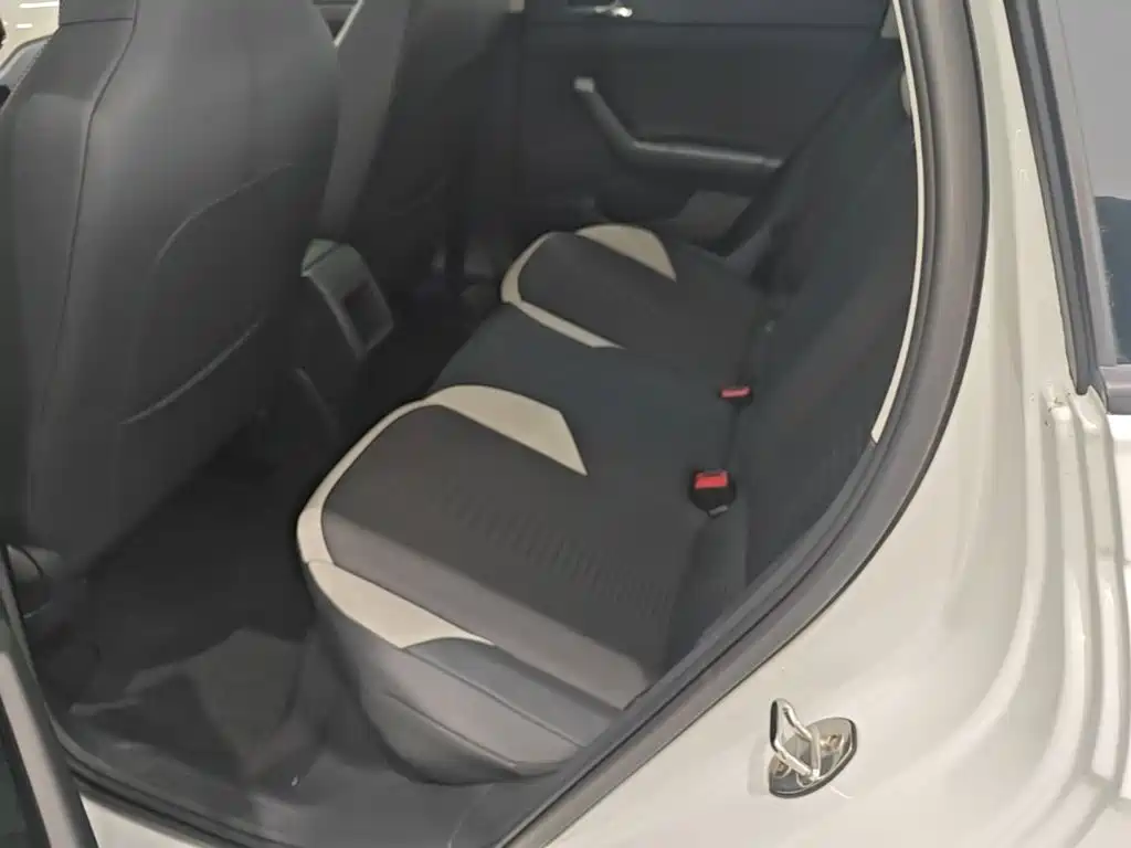 Volkswagen Polo — миниатюра 17
