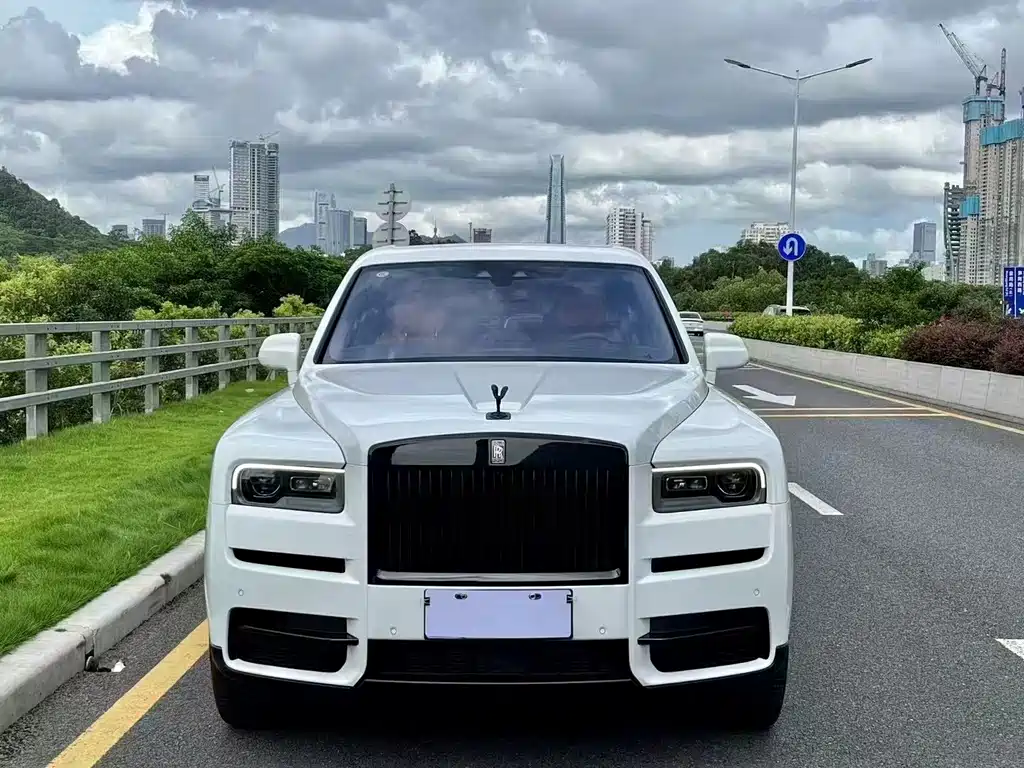 Rolls-Royce Cullinan — миниатюра 2