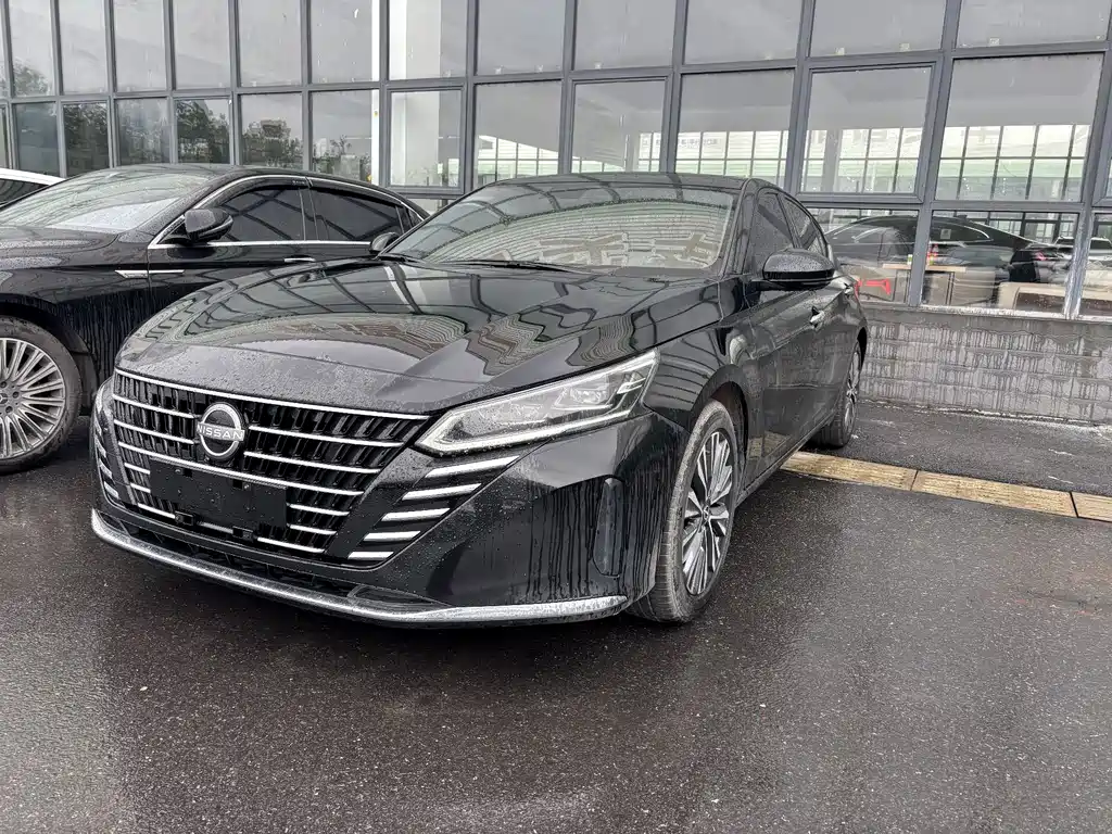 Nissan Teana 2024
