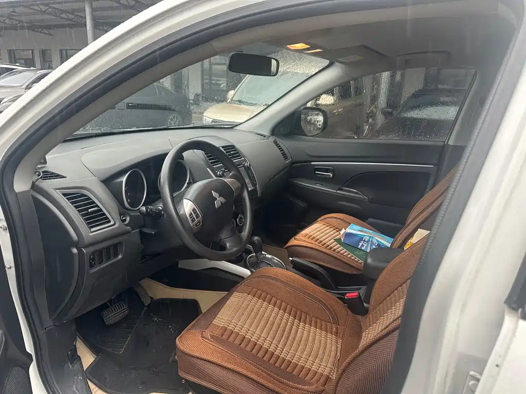 Mitsubishi ASX — миниатюра 8