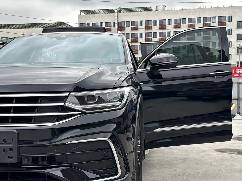 Volkswagen Tiguan L — миниатюра 18