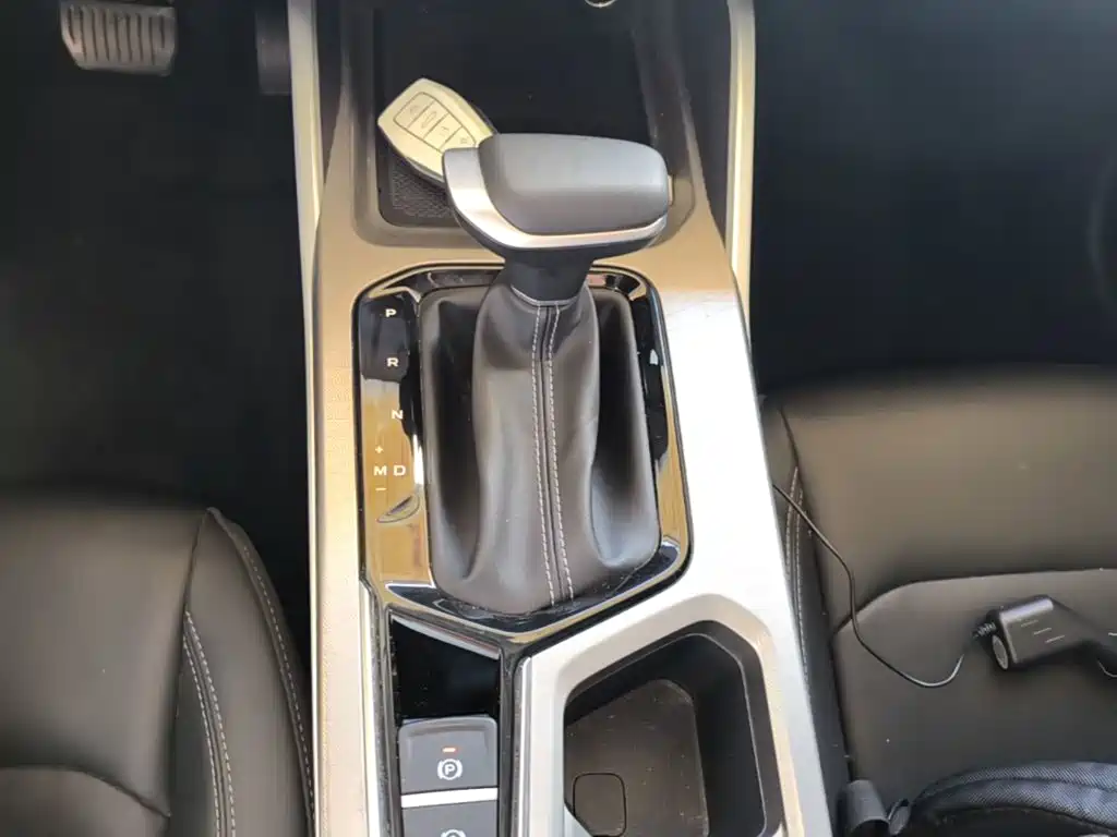 Geely Emgrand — миниатюра 14