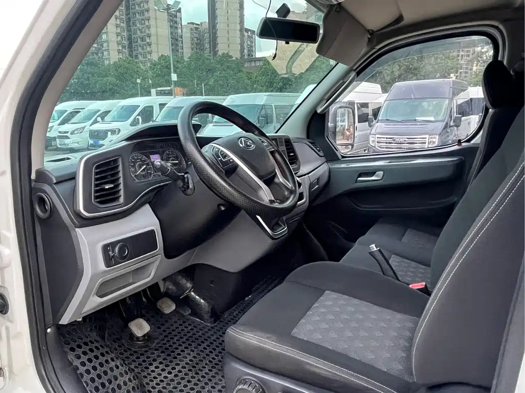 Maxus V80 — миниатюра 6