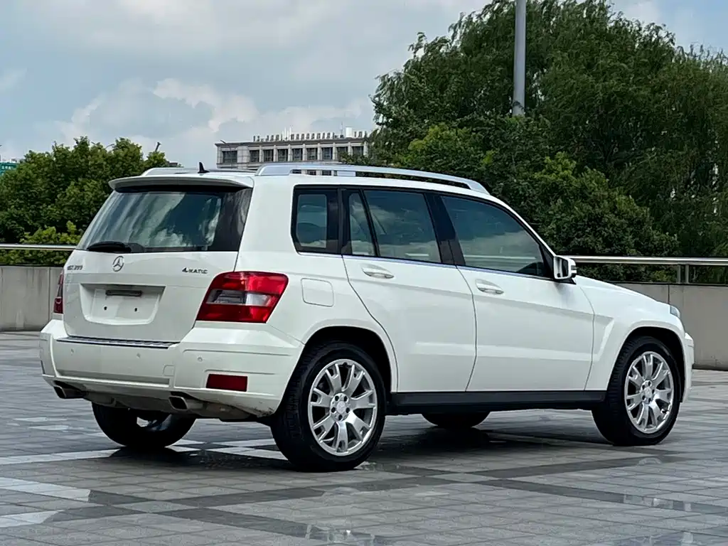 Mercedes-Benz GLK-Class (Import) — миниатюра 4
