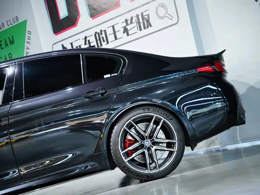 BMW M5 — миниатюра 60