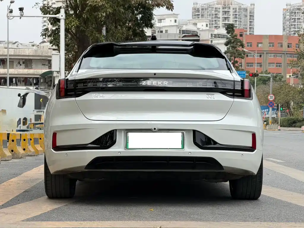 ZEEKR EXTREME KRYPTON 001