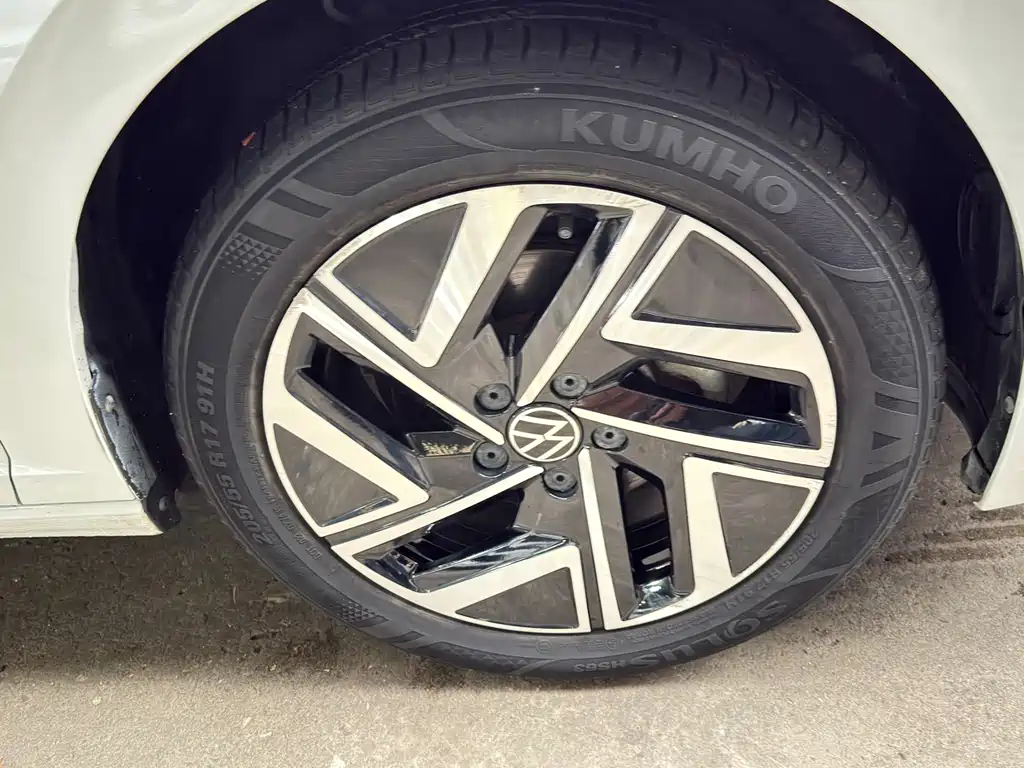 Volkswagen Sagitar — миниатюра 4