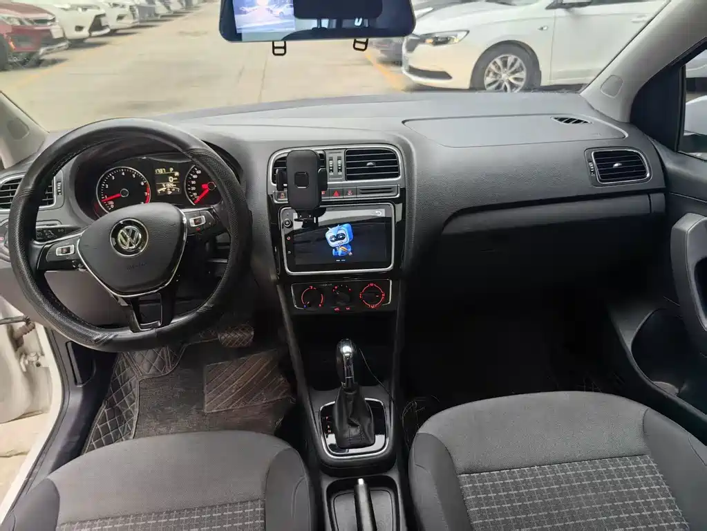 Volkswagen Polo — миниатюра 8