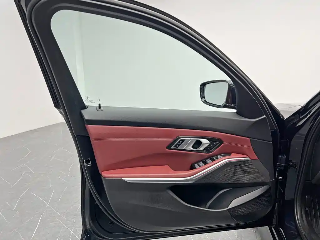 BMW i3 2024 — фото 11