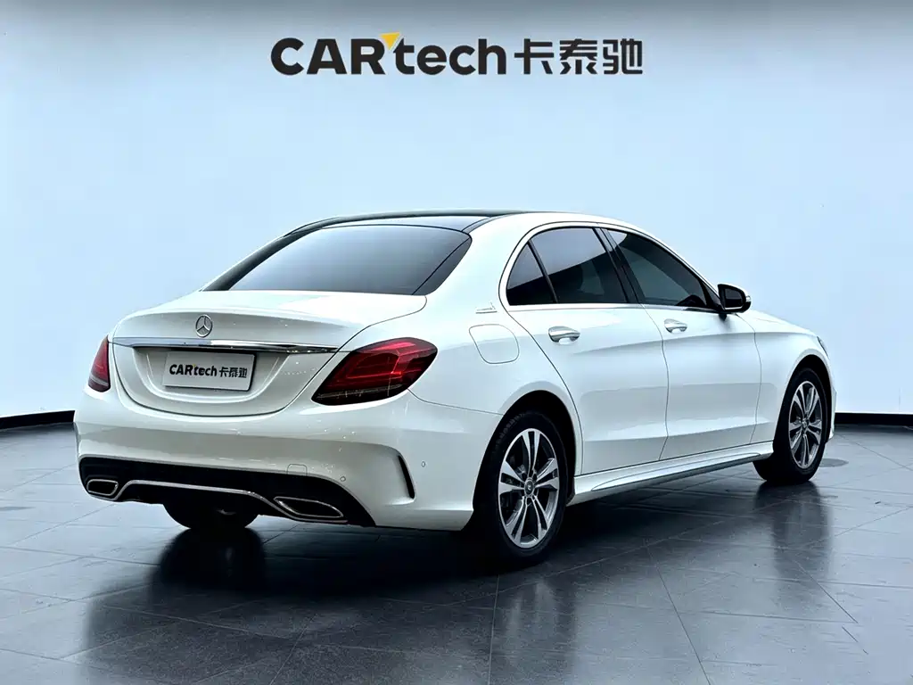 Mercedes-Benz C-Class — миниатюра 5
