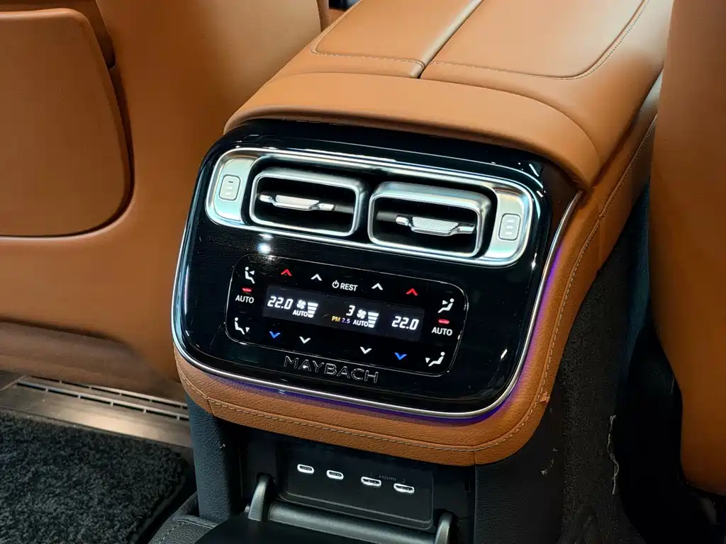 Mercedes-Benz S-Class — миниатюра 20