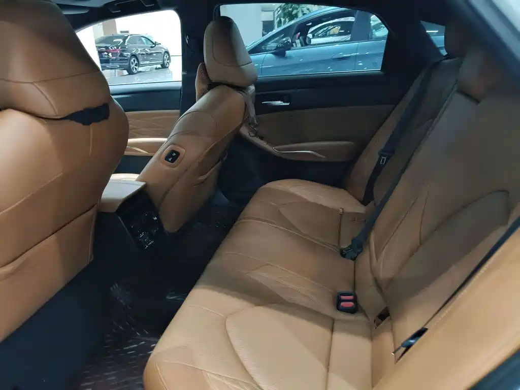 Toyota Avalon — миниатюра 6