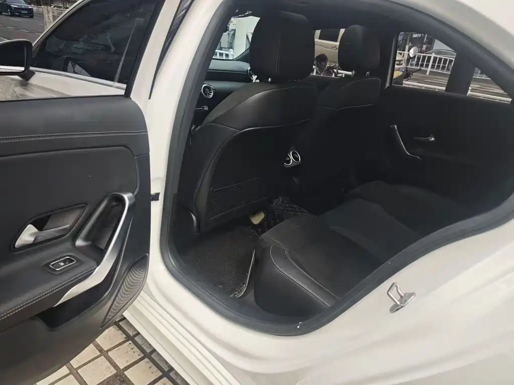 Mercedes-Benz A-Class A 2021 A 200 L Sport Fashion