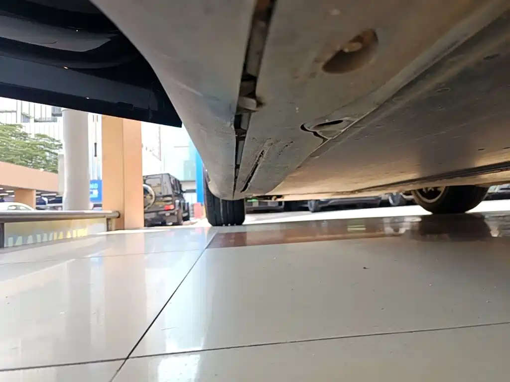 Tesla Model Y — миниатюра 22