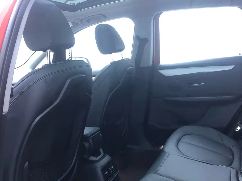 BMW 2 Series Active Tourer — миниатюра 14