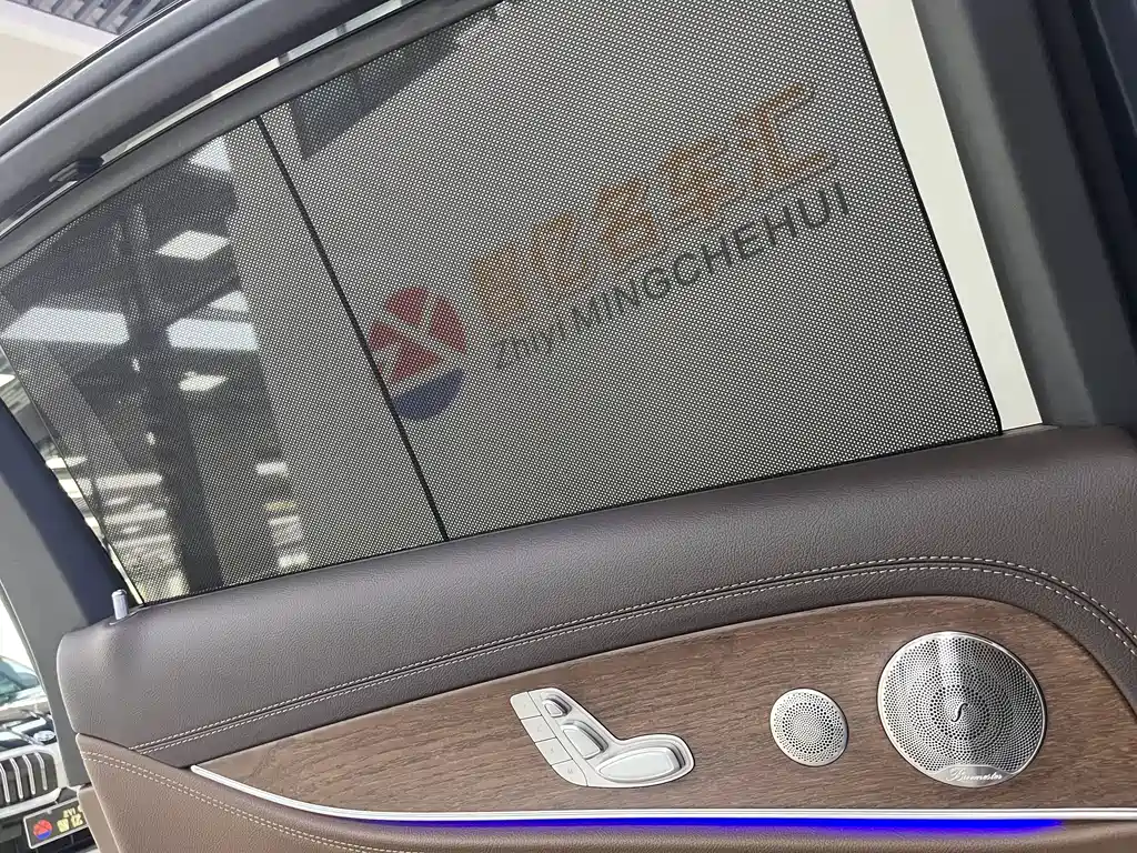 Mercedes-Benz E-Class — миниатюра 10