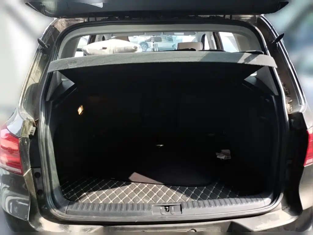 Volkswagen Tiguan — миниатюра 10