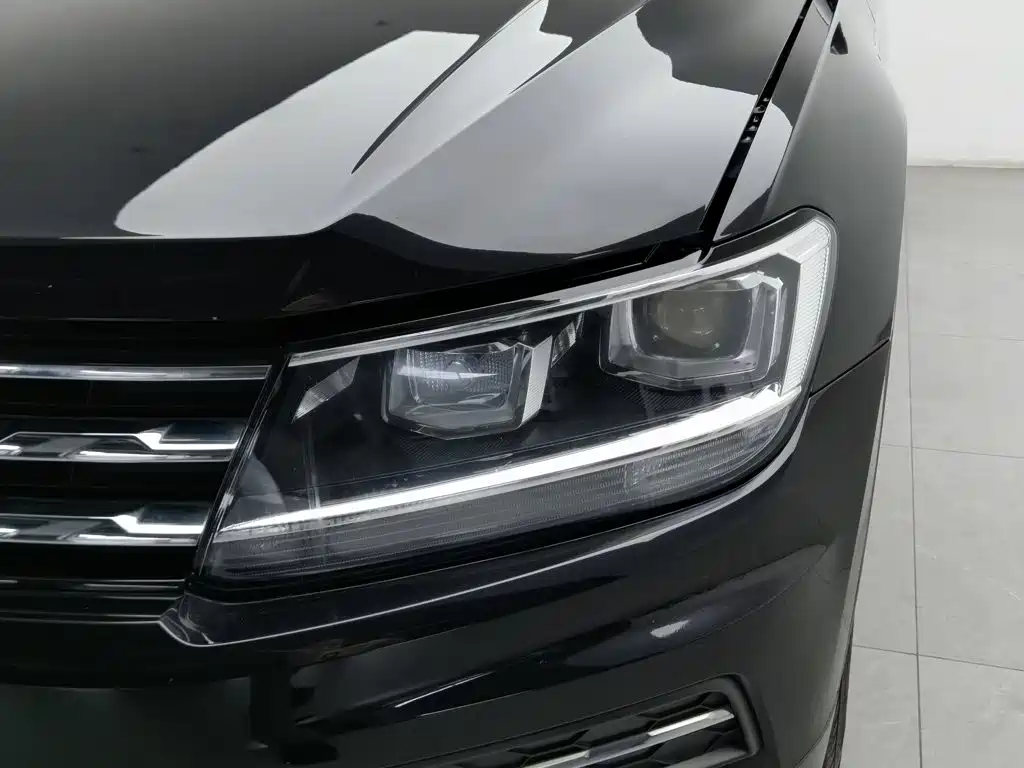 Volkswagen Tiguan L — миниатюра 7