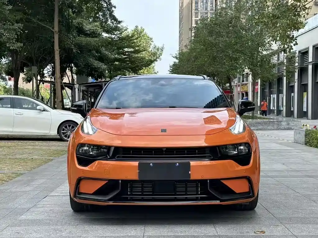 Lynk & Co 02 Hatchback — миниатюра 2