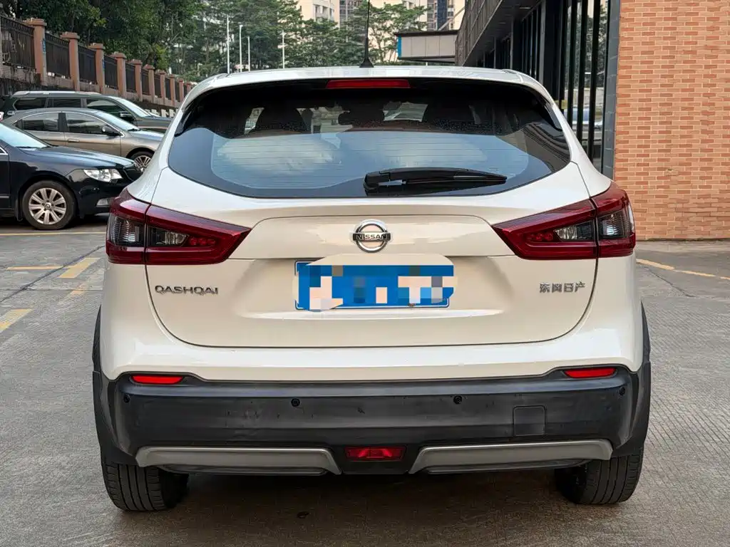 Nissan Qashqai — миниатюра 4