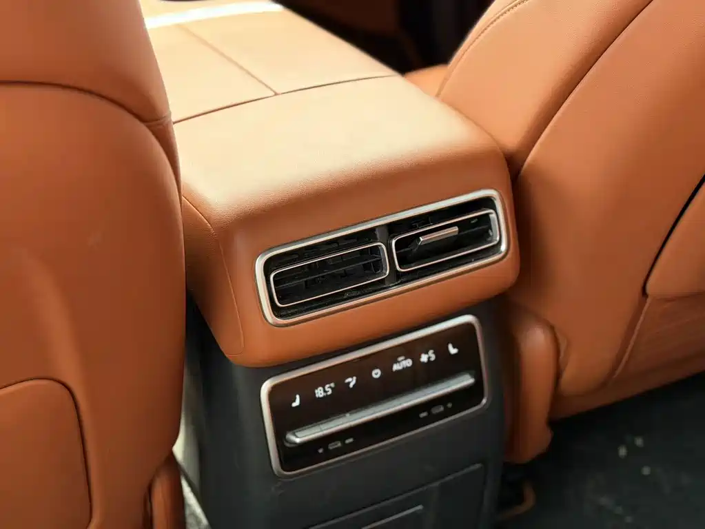 Li Auto Li L7 — миниатюра 11