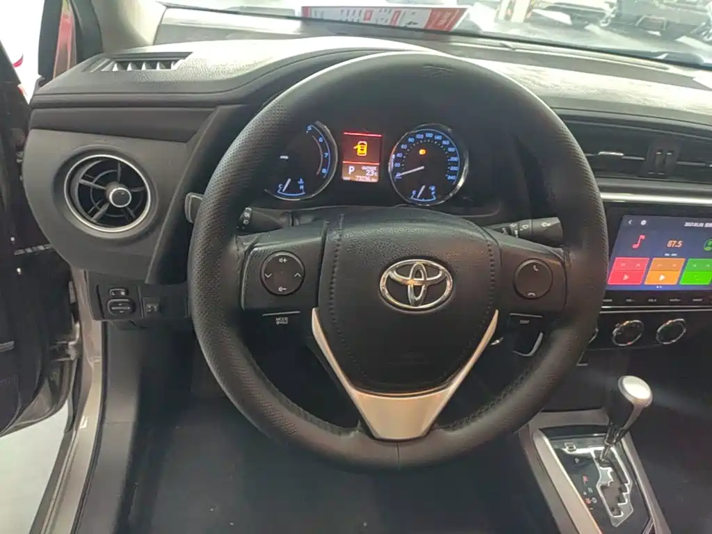 Toyota Corolla — миниатюра 11