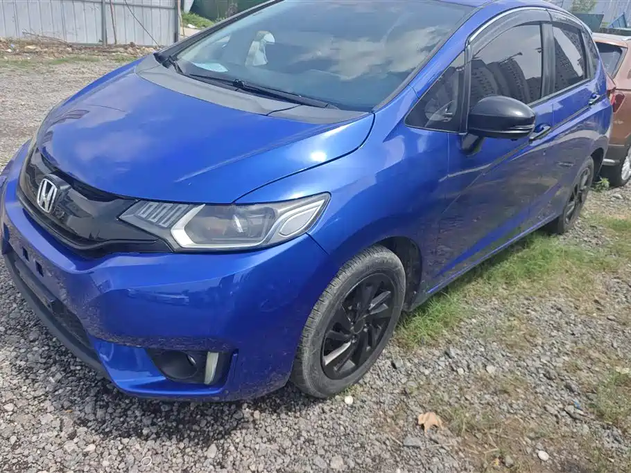 Купить Honda Fit