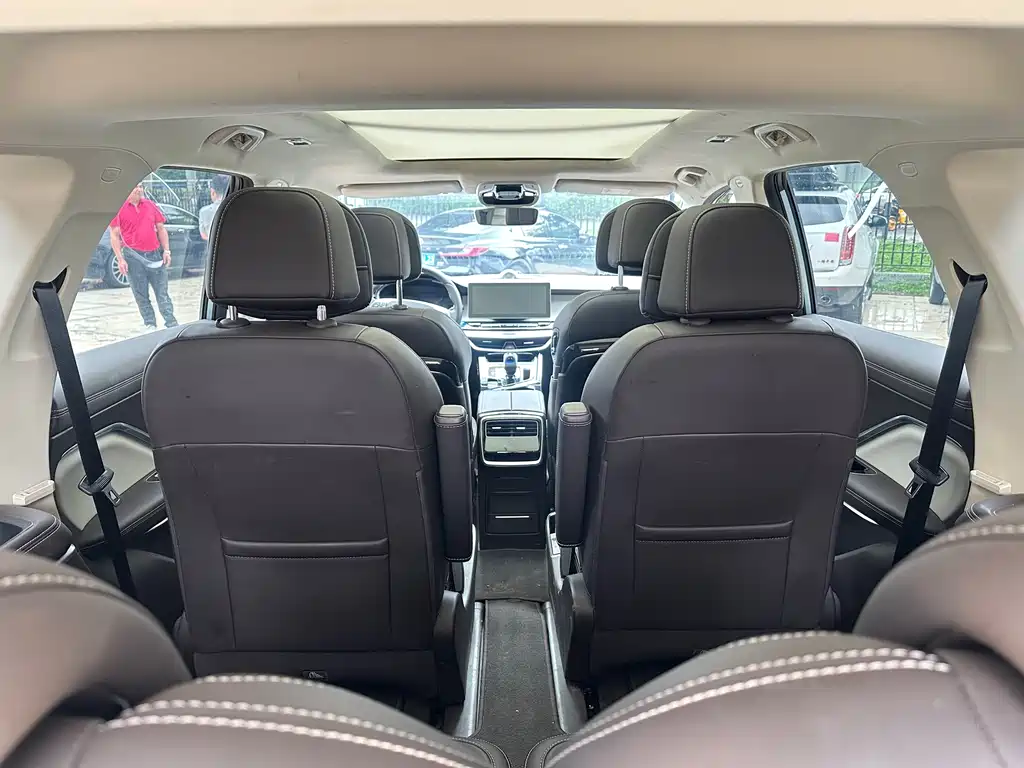 Geely Jia Ji New Energy — миниатюра 13