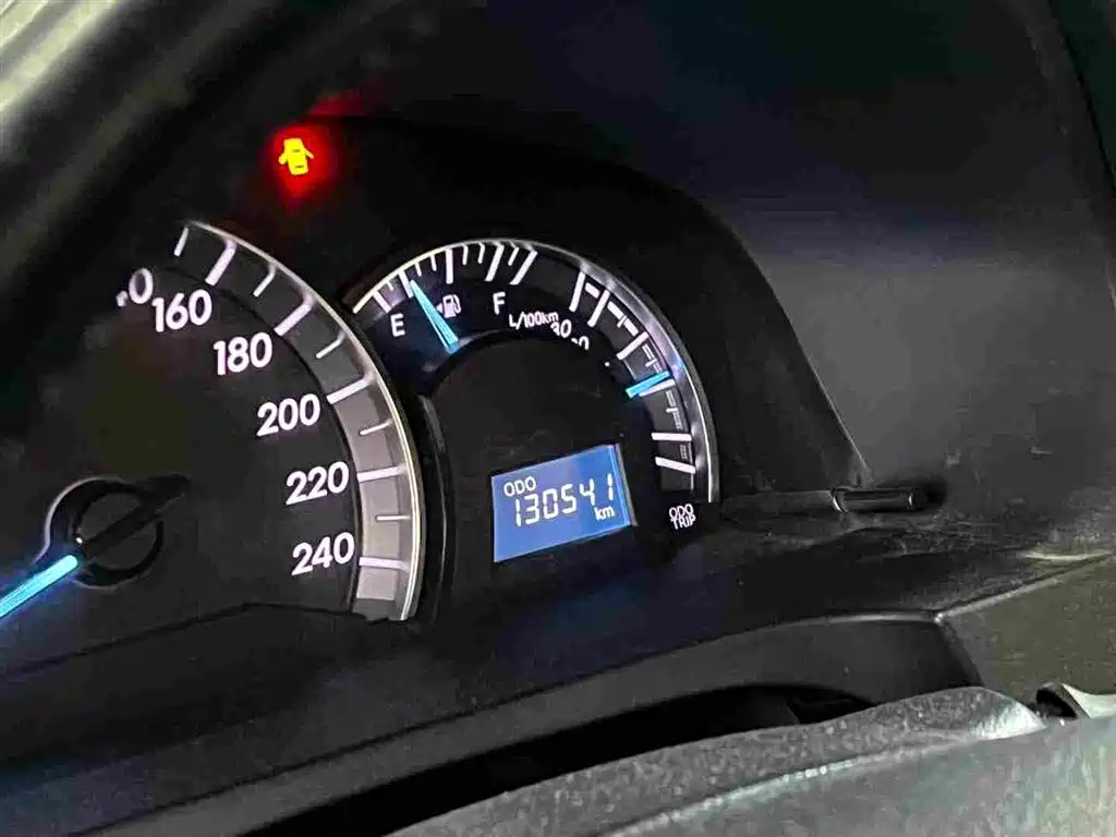 Toyota Camry 2012 2.0S