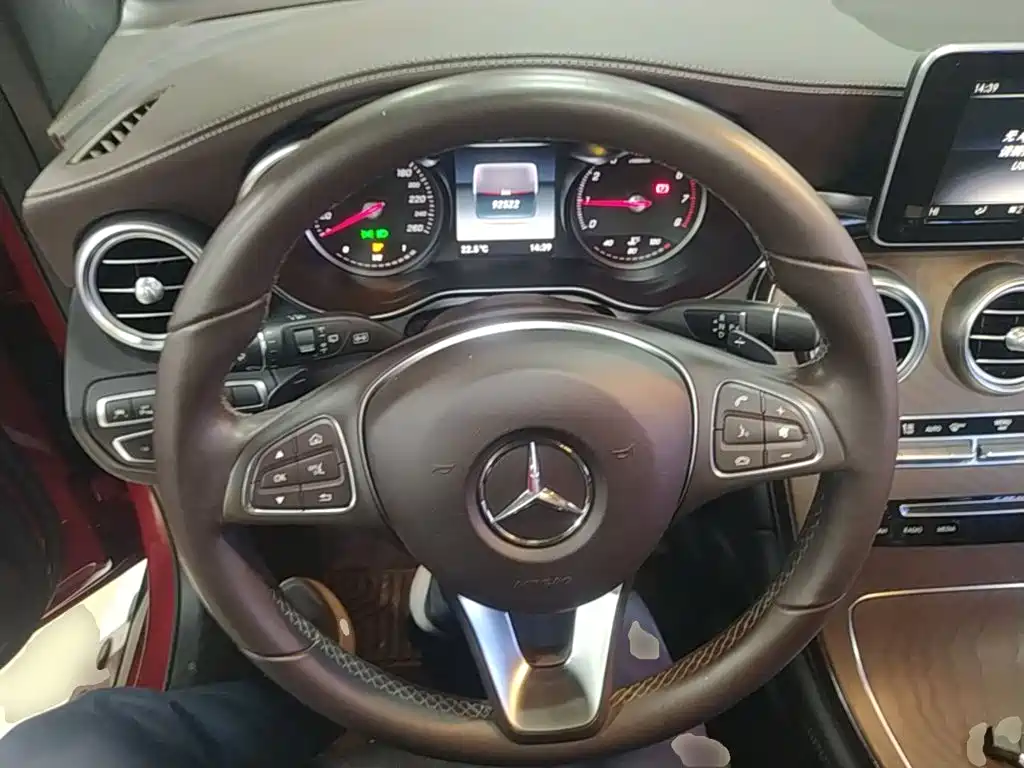 Mercedes-Benz GLC — миниатюра 11