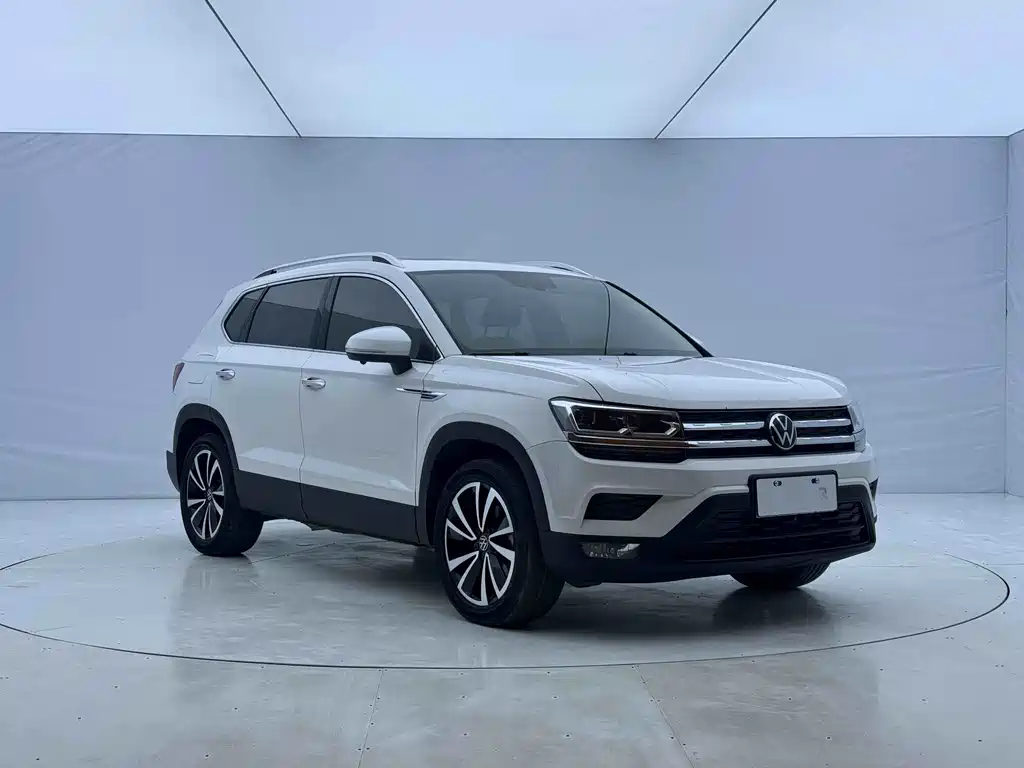 Volkswagen Tharu — миниатюра 3