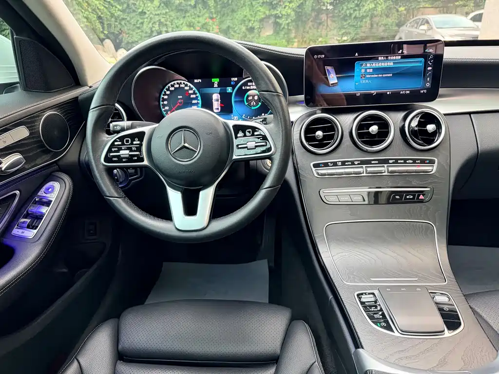 Mercedes-Benz C-Class — миниатюра 4