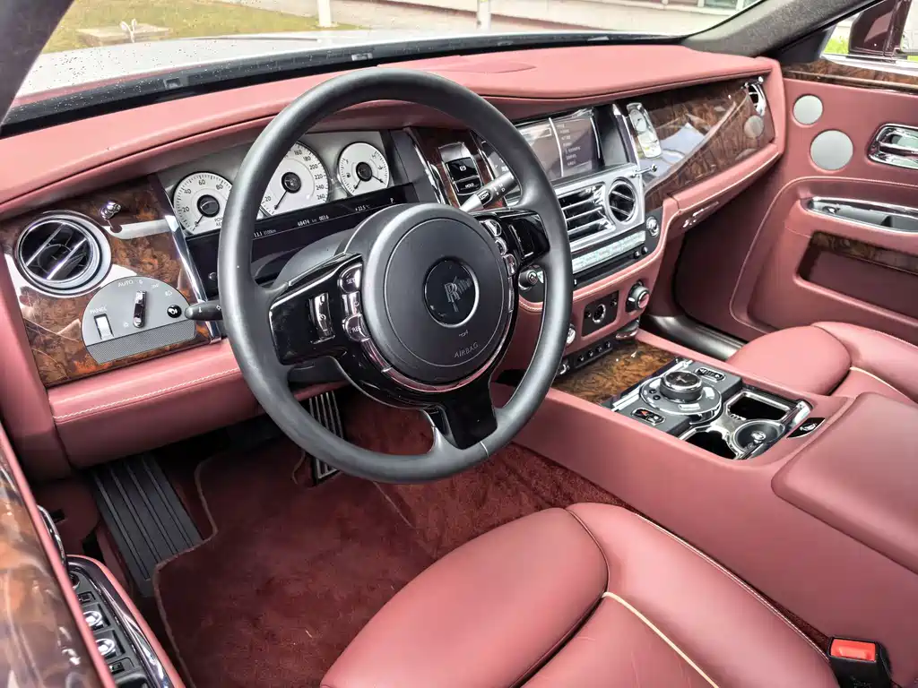 Rolls-Royce Ghost — миниатюра 24