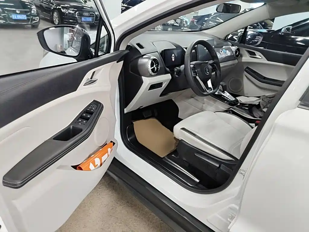 BYD Yuan Pro — миниатюра 16