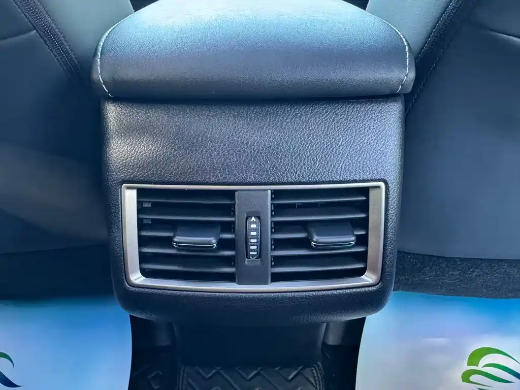 Lexus NX — миниатюра 8
