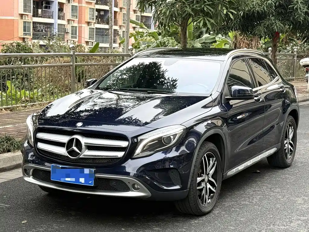 Mercedes-Benz GLA 2015