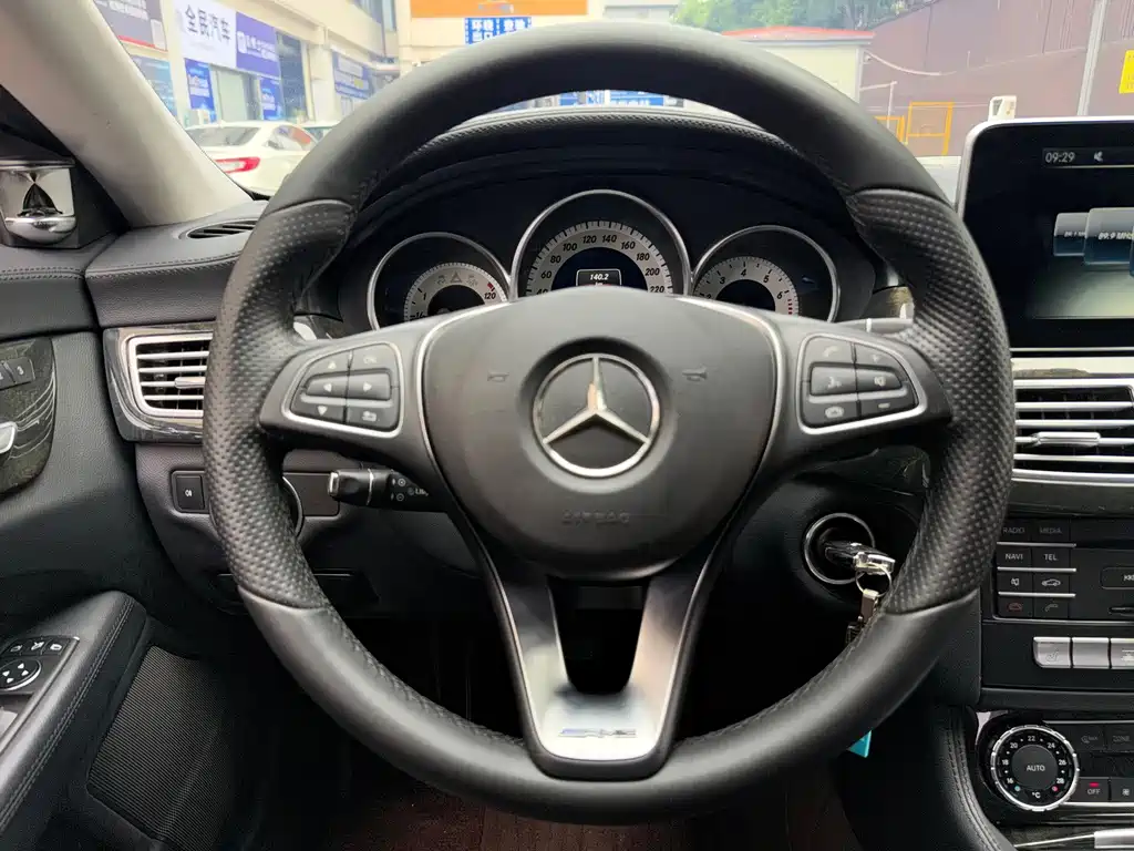 Mercedes-Benz CLS — миниатюра 17