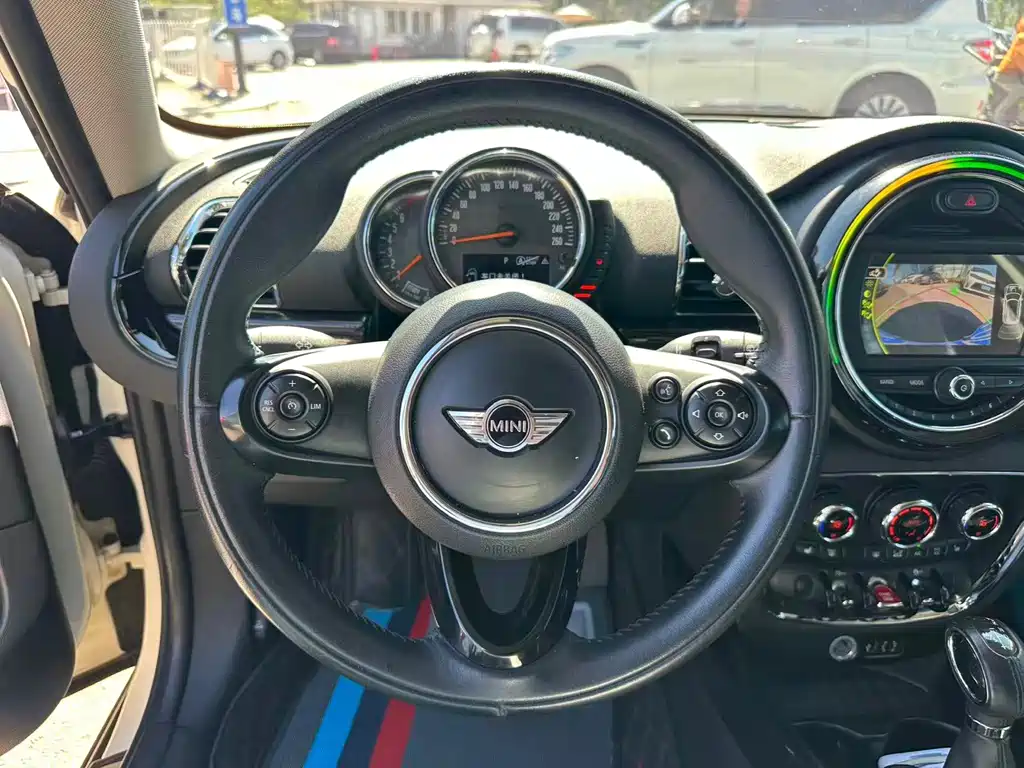 MINI Mini Clubman — миниатюра 6