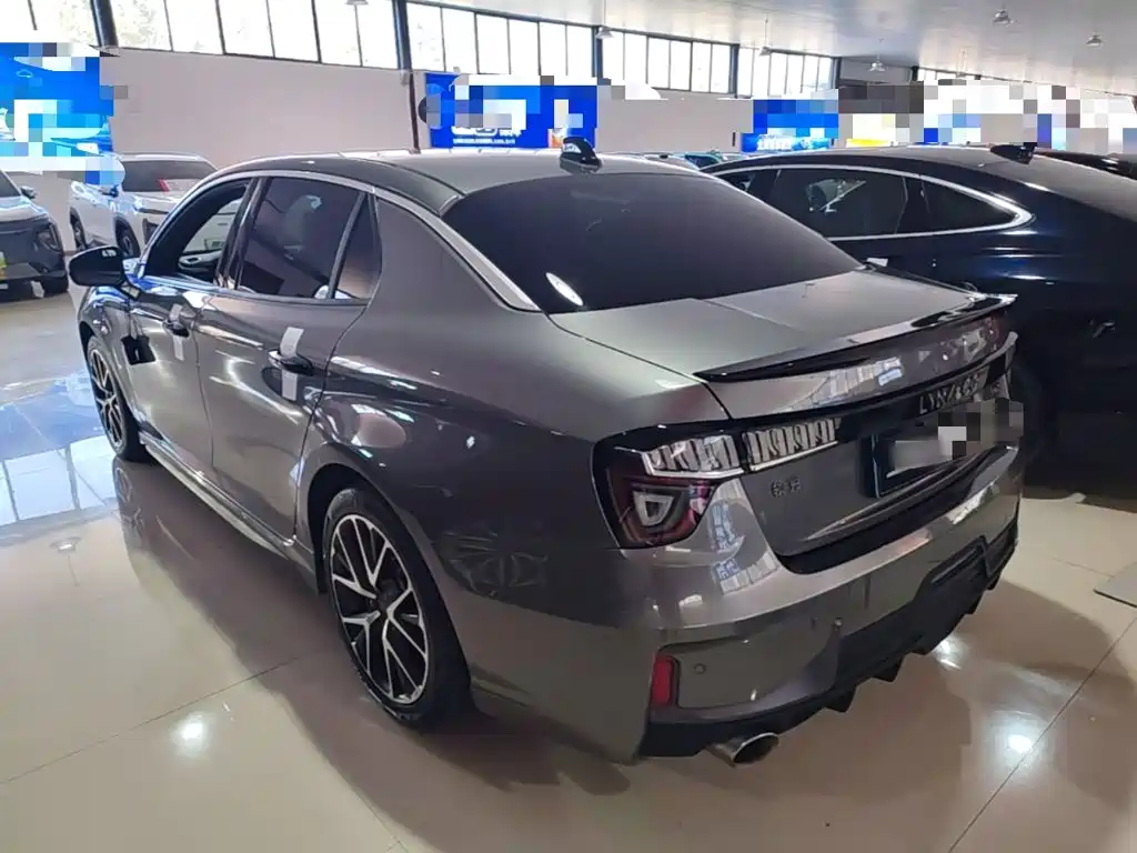 Lynk & Co 03 — миниатюра 5