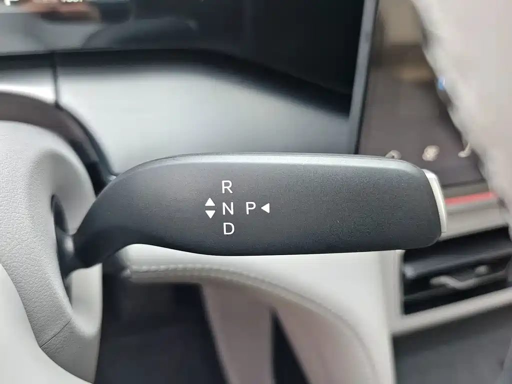 BYD Song Ultra — миниатюра 13