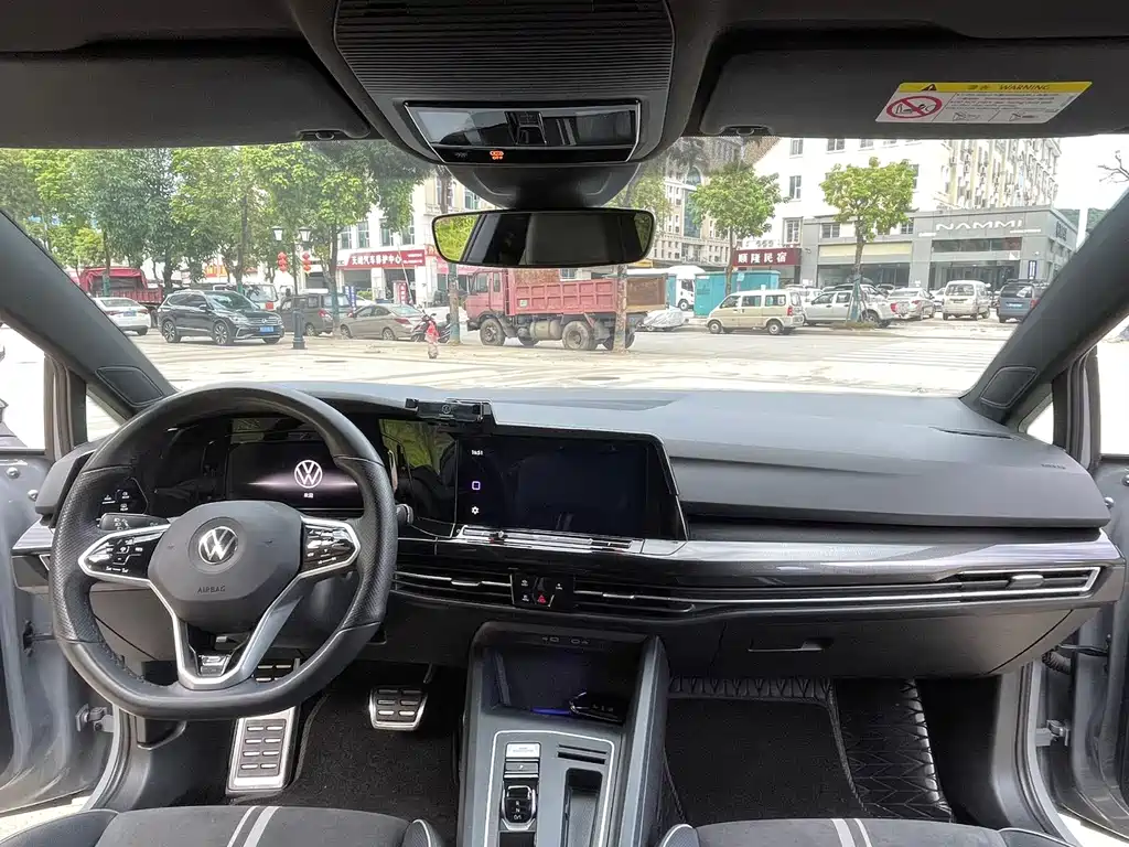 Volkswagen Golf — миниатюра 6