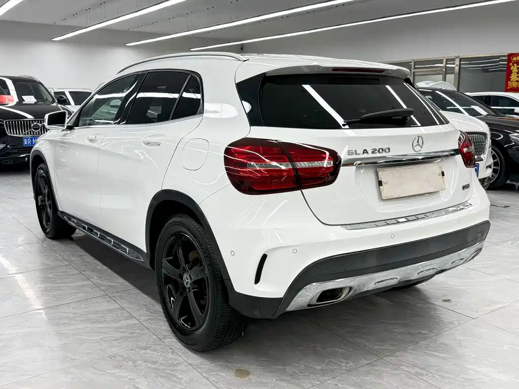 Mercedes-Benz GLA — миниатюра 4