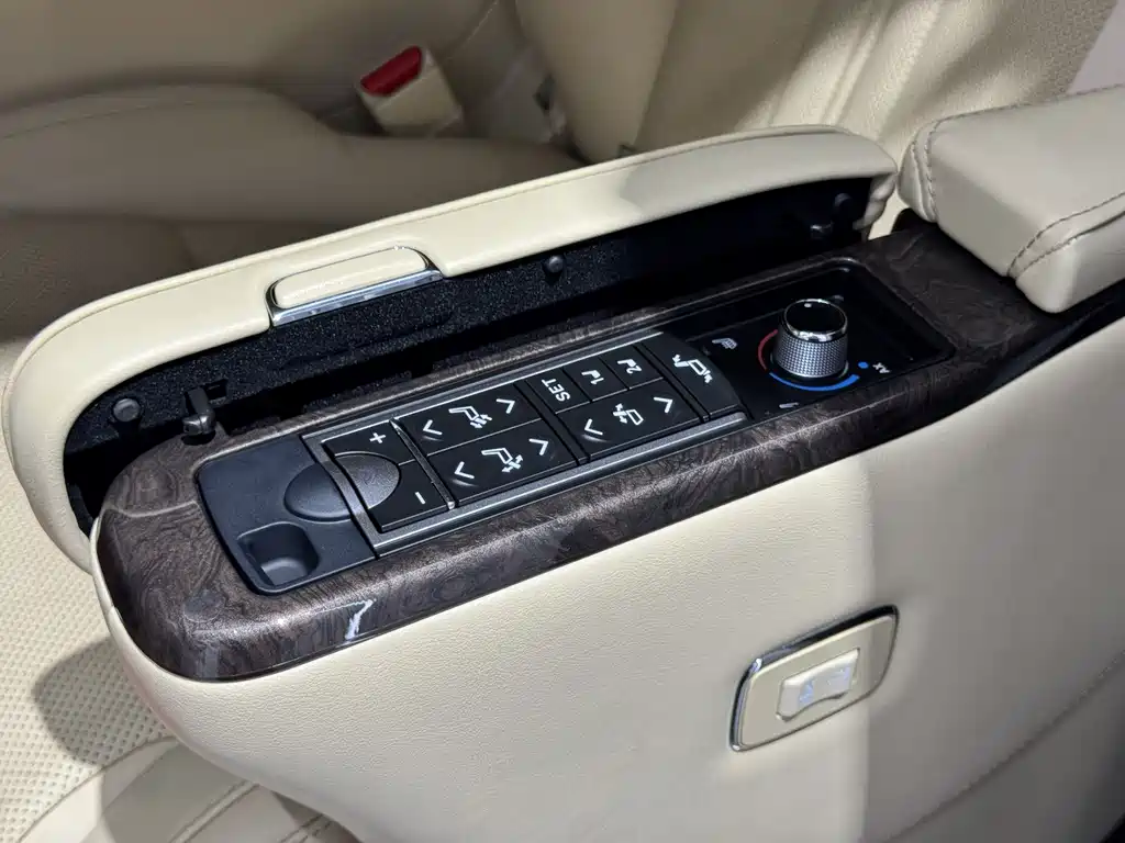 Toyota Alphard — фотографии объявления, Фото 20