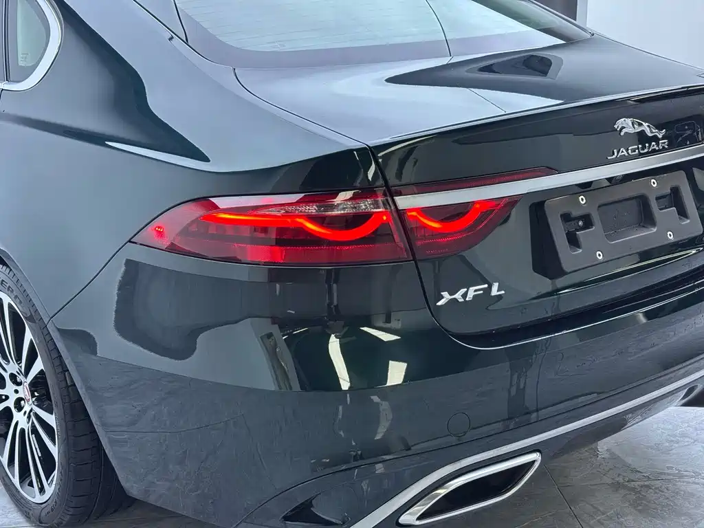 Jaguar XFL — миниатюра 23