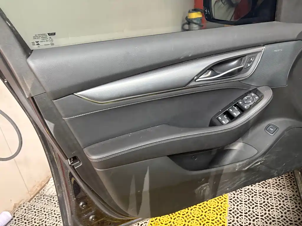 Cadillac CT5 — миниатюра 4