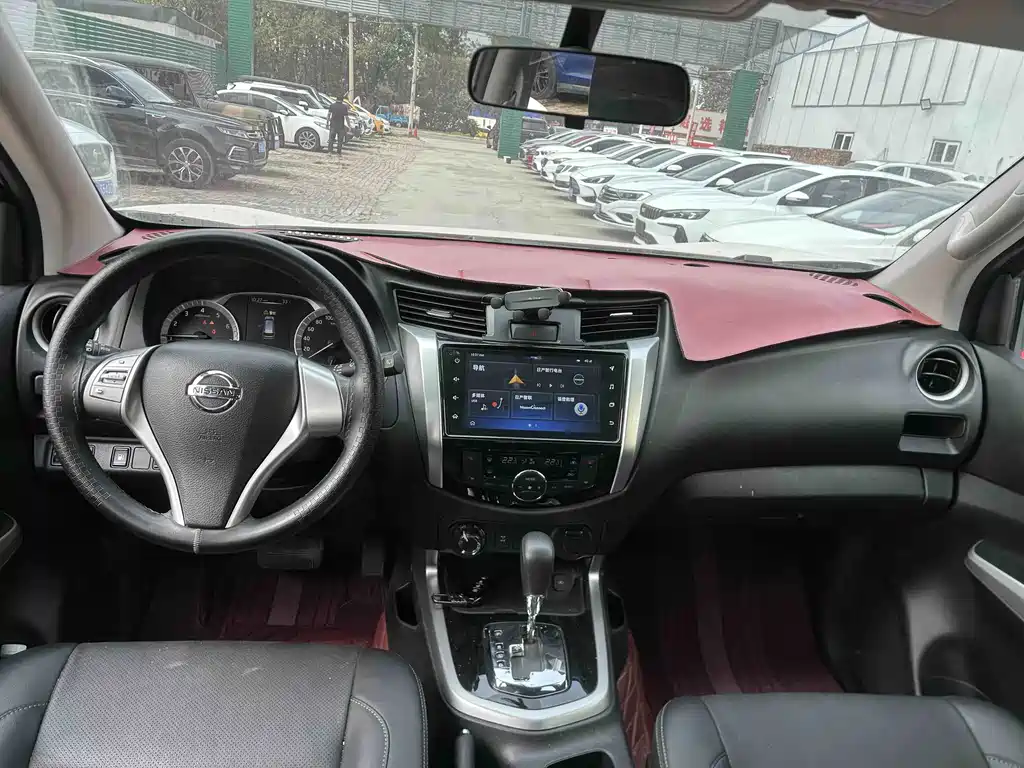Nissan Terra — миниатюра 9