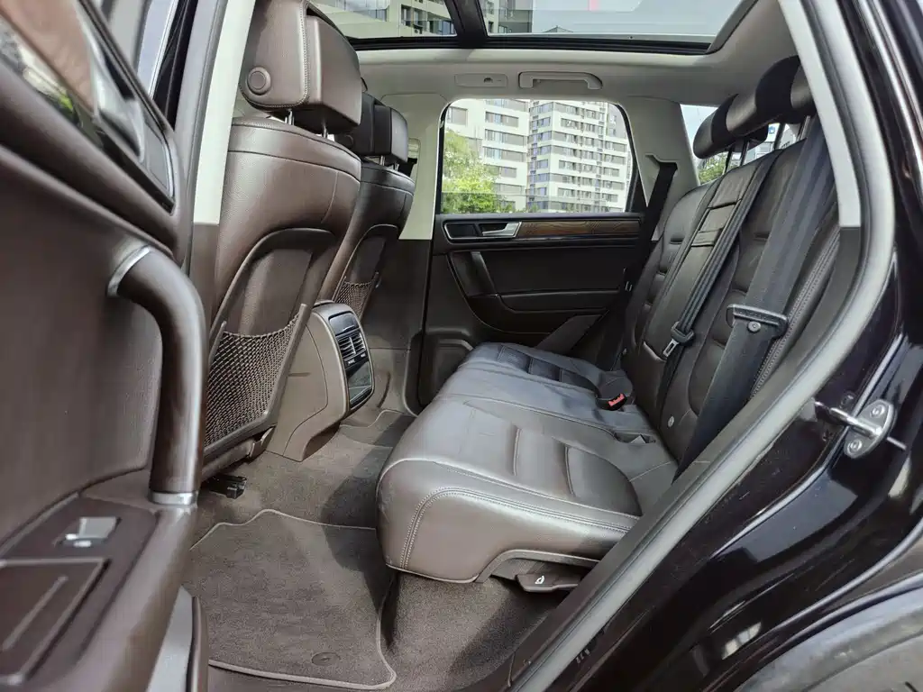 Volkswagen Touareg 2018 3.0TSI