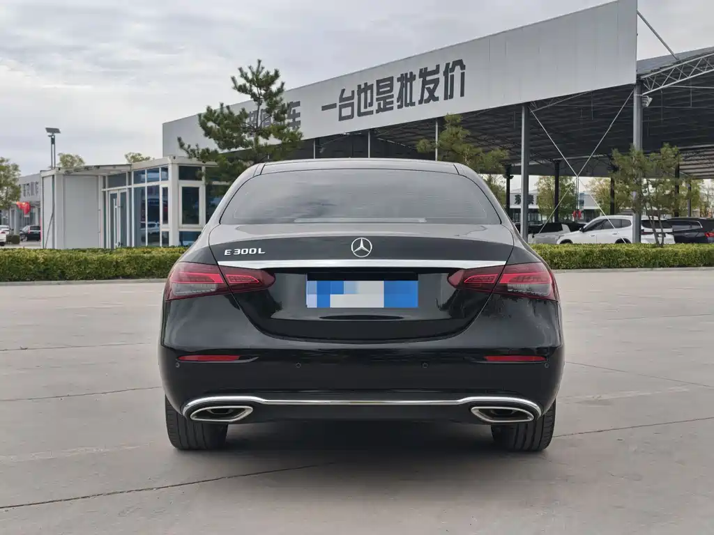 Mercedes-Benz E-Class — миниатюра 19