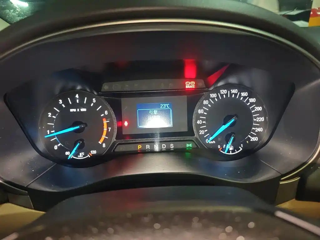 Ford Mondeo — миниатюра 7